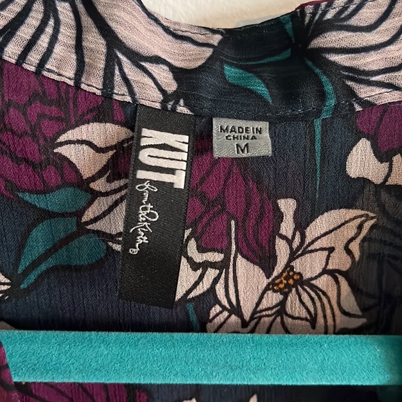 Floral Kut from the Kloth Top - Picture 2 of 5